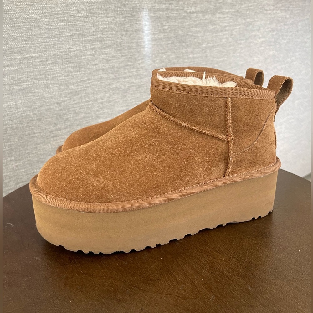 UGG - CHESTNUT Classic Ultra Mini Platform ** EUC **